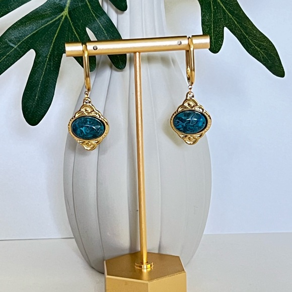 Elegant Stone Pendant Hoops - Dainty Boho Earrings - Flirty Coquette Earrings - Picture 12 of 15